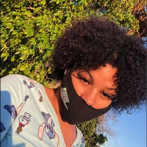 Meet your Posher, Anya